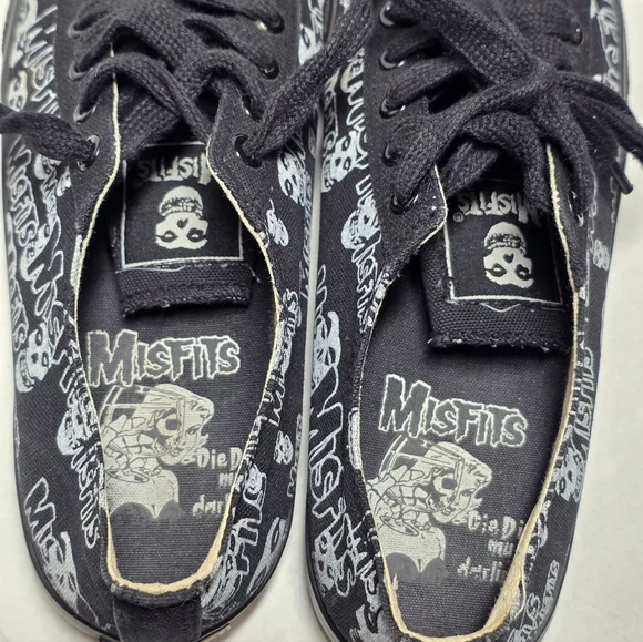 Rare Vintage The MisFits Sneakers Mens 8 Vision Street Wear Crimson Ghost Punk - Picture 6 of 11